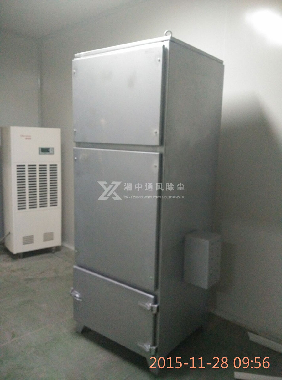 長沙日成晟食品廠（車間通風(fēng)除塵設(shè)備使用現(xiàn)場(chǎng)）